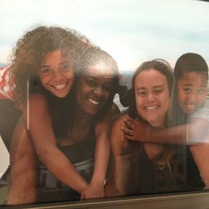 Meet your Posher, Dorothia