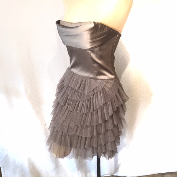 BCBGMaxAzria Strapless Cocktail Dress 6 - EUC - Picture 3 of 8