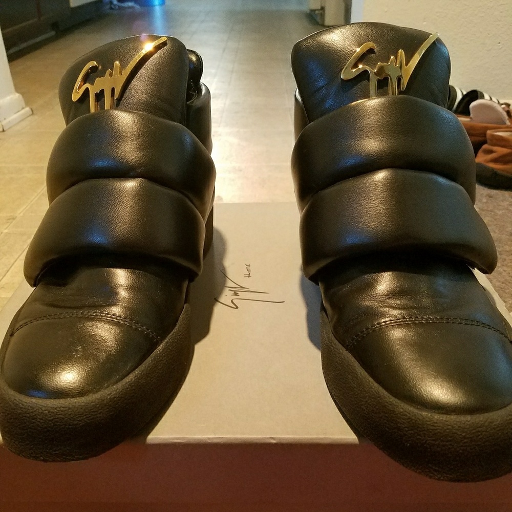 SOLD Giuseppe Zanotti Sneakers