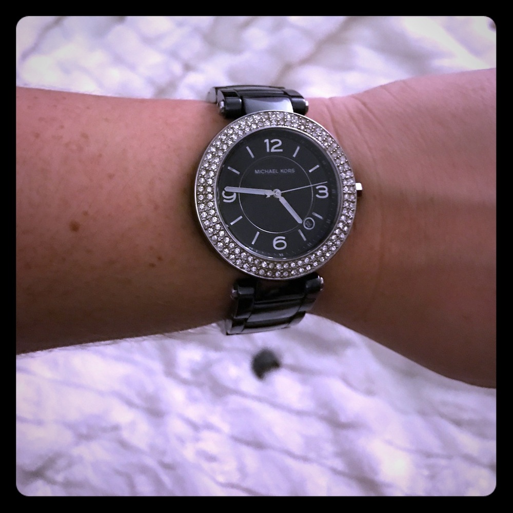 Black Ceramic Michael Kors Watch with crystals 💣