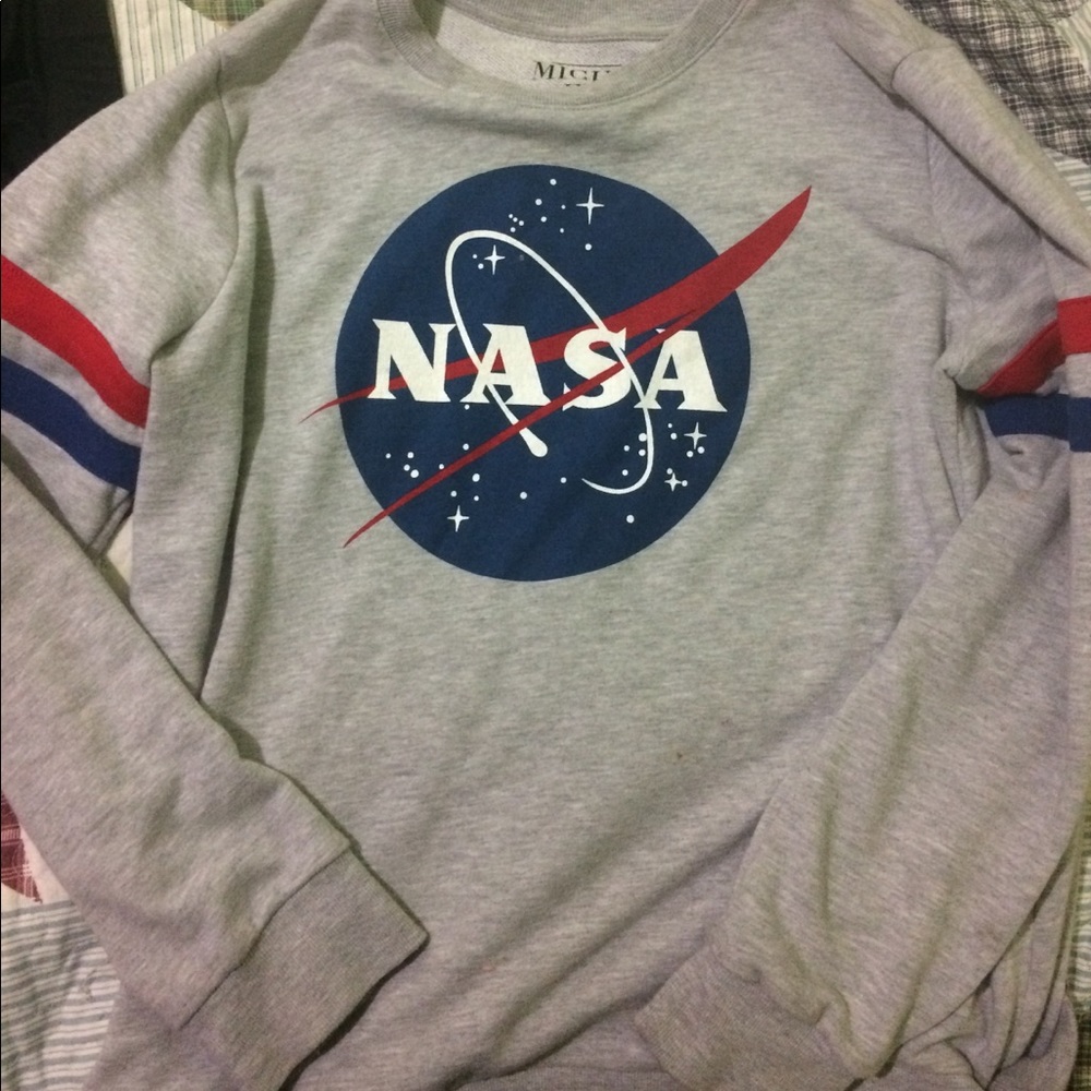 NASA LONG SLEEVE SHIRT
