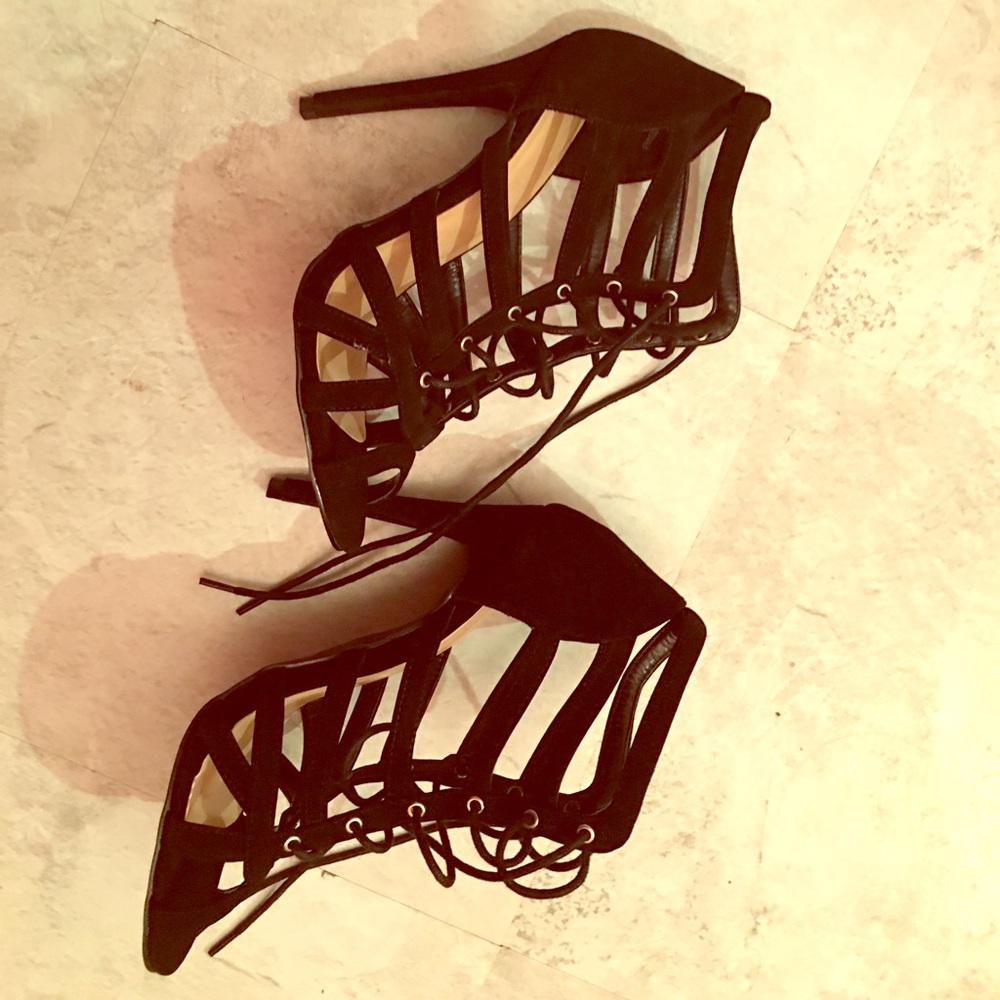 Black Tie Heels