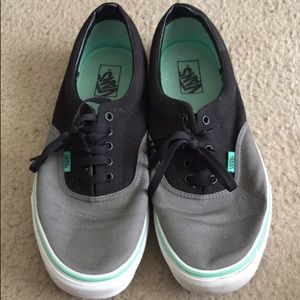 Men's Vans (Size 13).