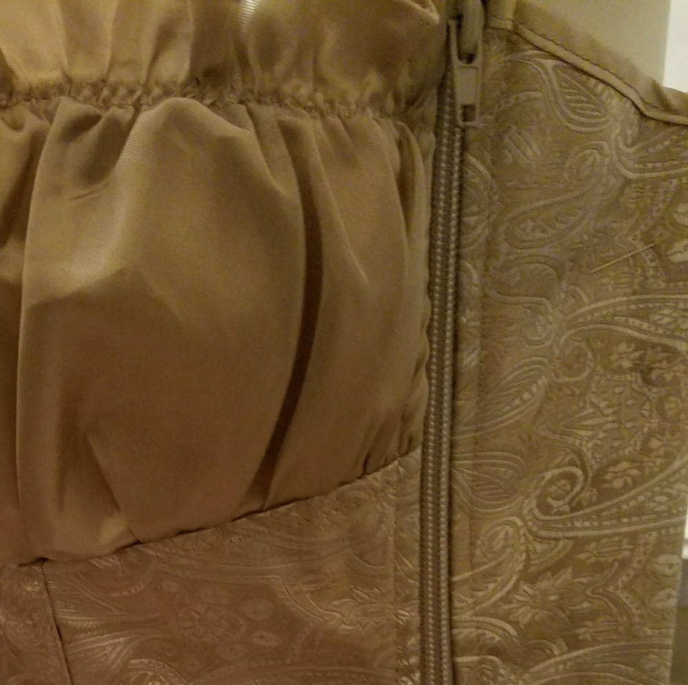 Corset - Picture 4 of 4