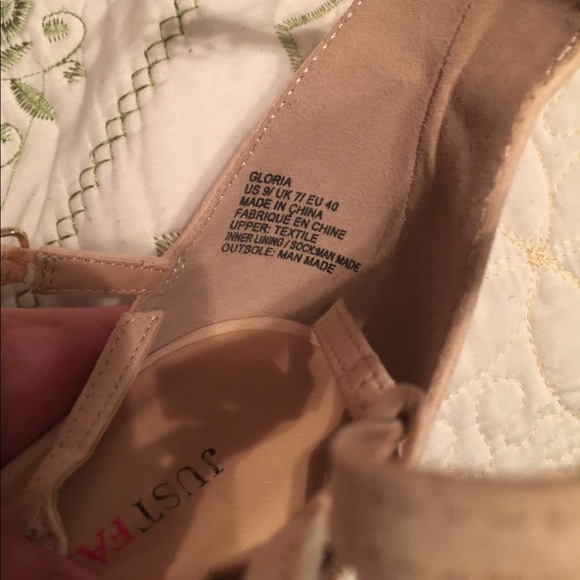 Beige JustFab heels - Picture 3 of 4