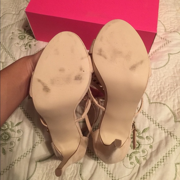 Beige JustFab heels - Picture 4 of 4