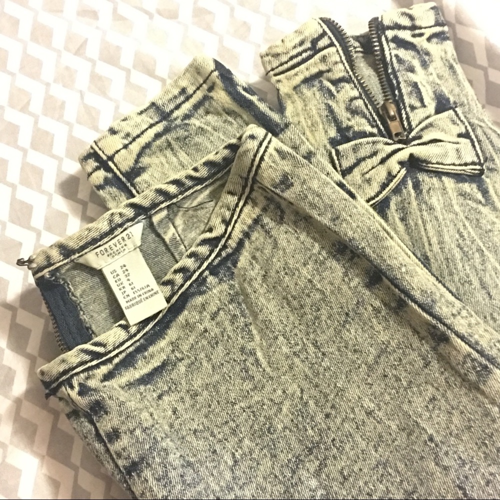 Acid Wash Jeans