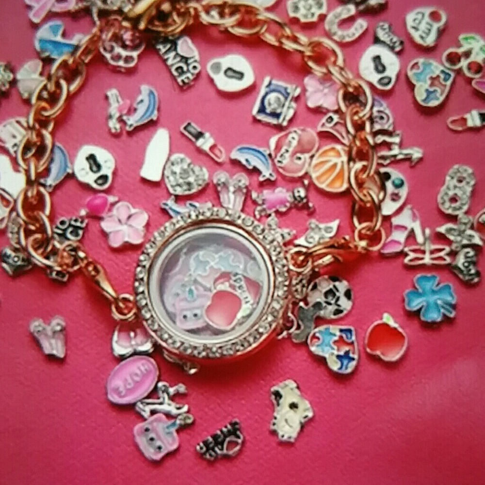 Bracelet charm