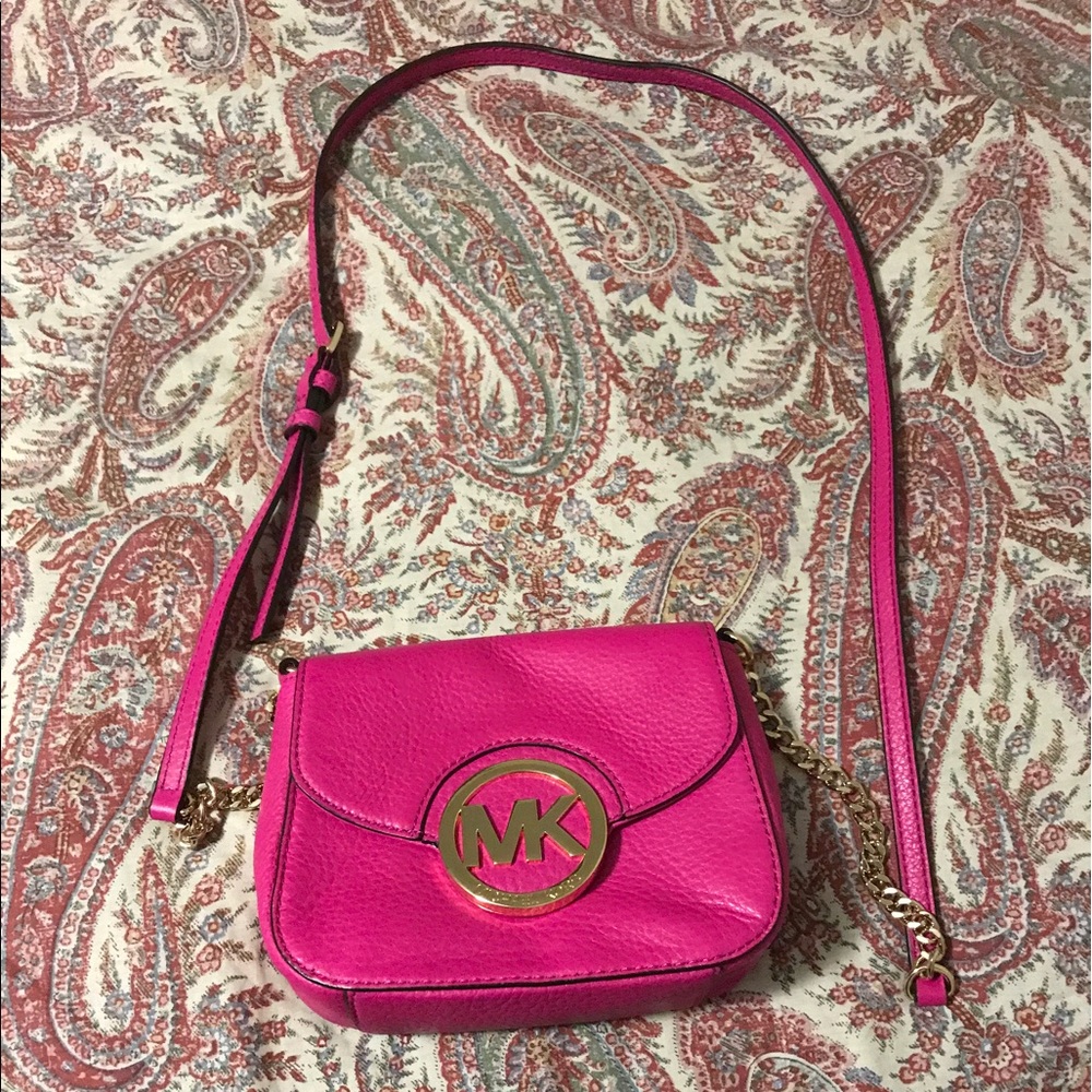 Like new, Small Michael kors crossbody bag