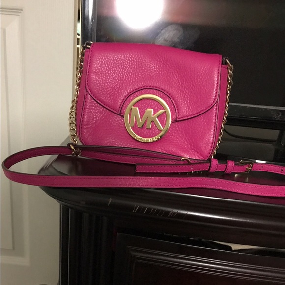 Like new, Small Michael kors crossbody bag - Picture 2 of 3