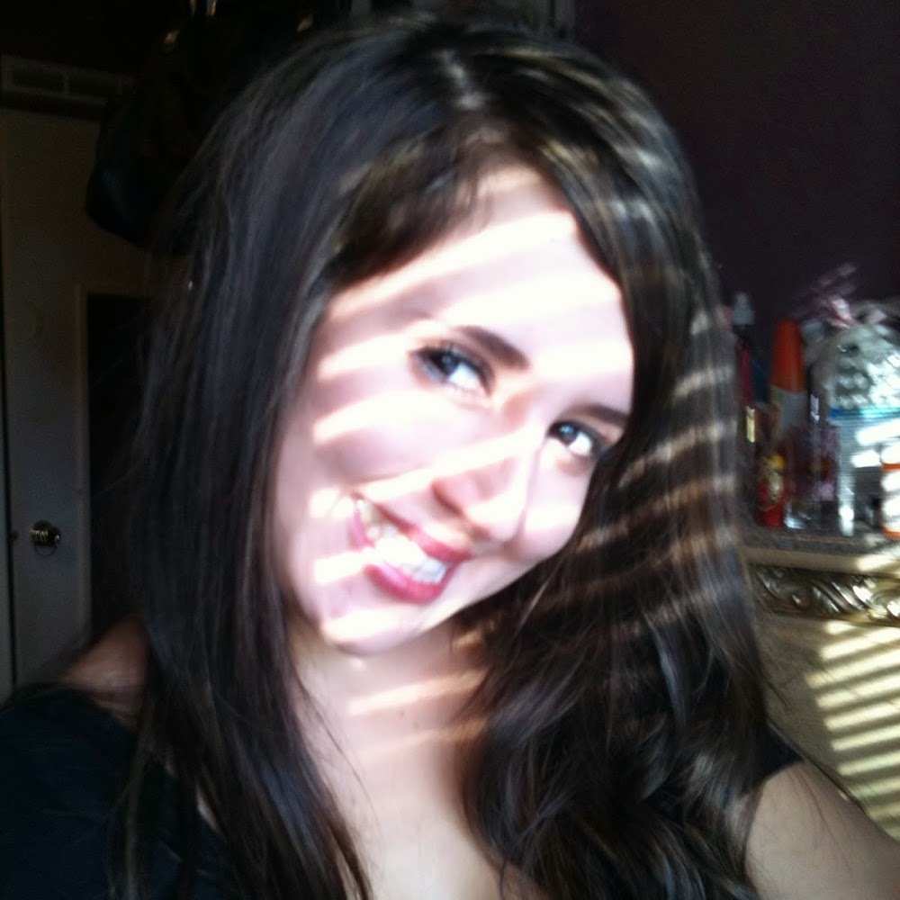 Meet your Posher, Monica