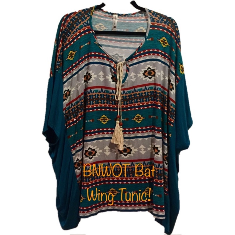 🏆NWOT Brand: Pink, SO SOFT, EASY TO WEAR Tunic