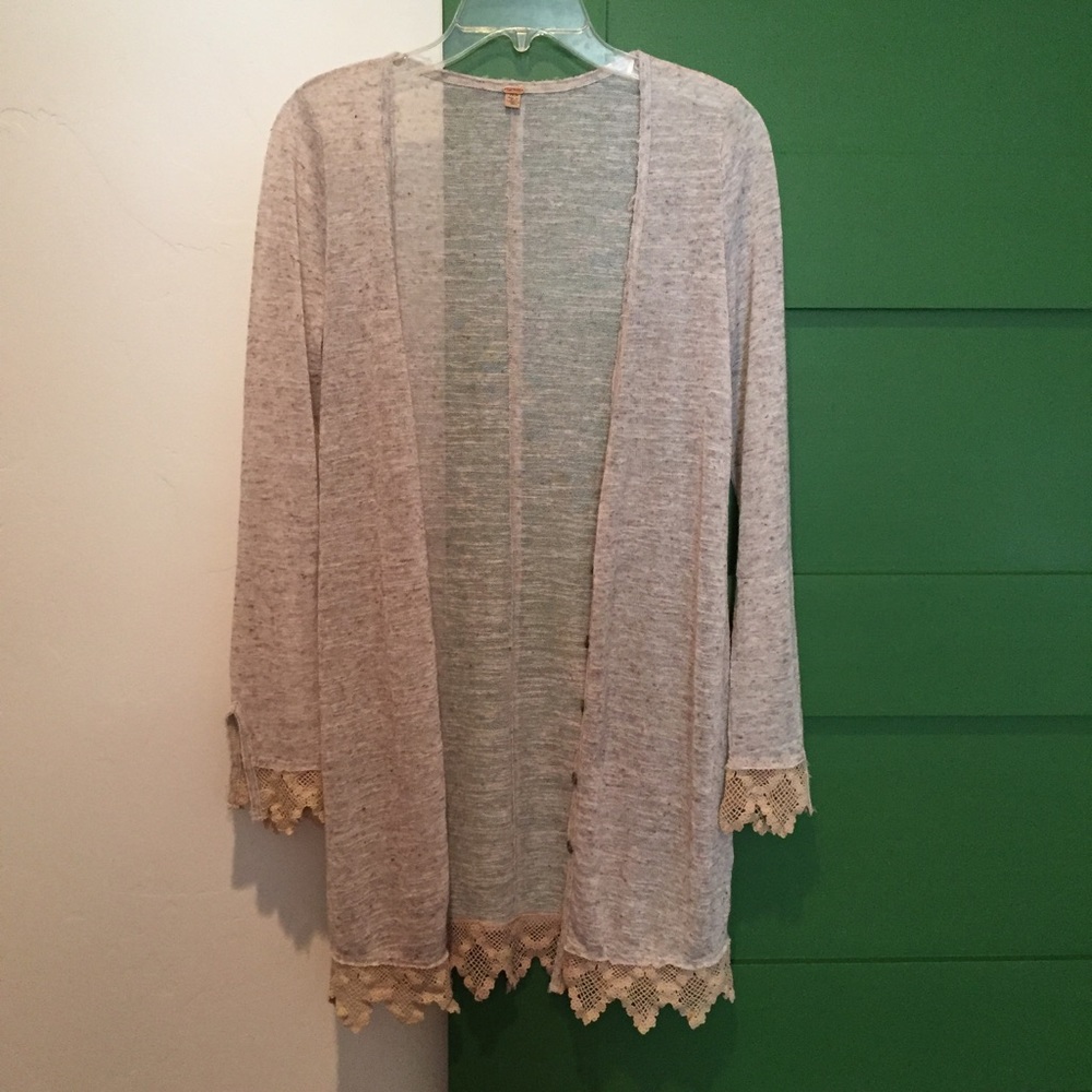 Lace Cuff Hem Cardigan