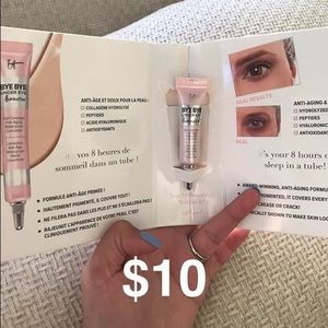 It cosmetics concealer