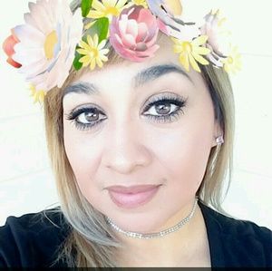 Meet your Posher, Norma