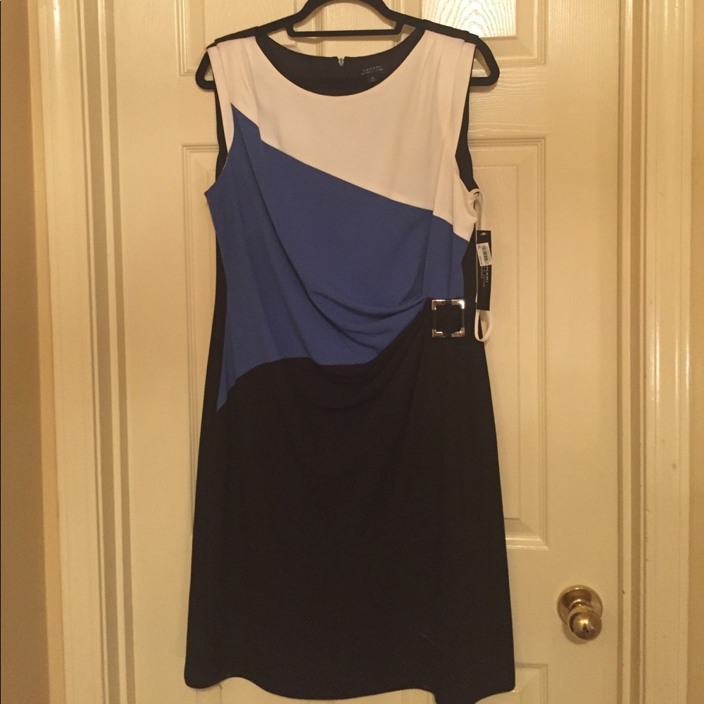 NEW - Tahari Dress. Size 14