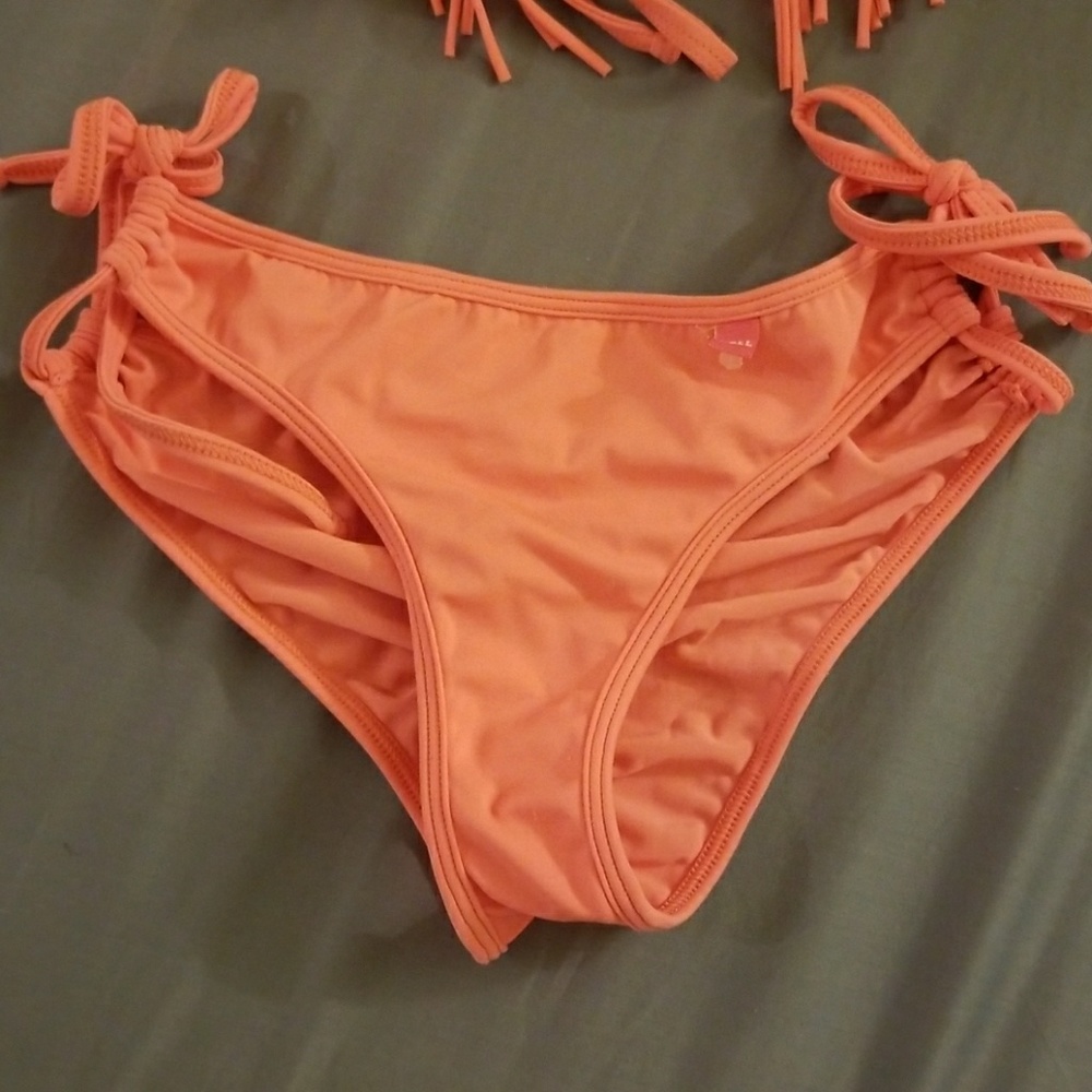 BIKINI (Worn Once) - Picture 3 of 4