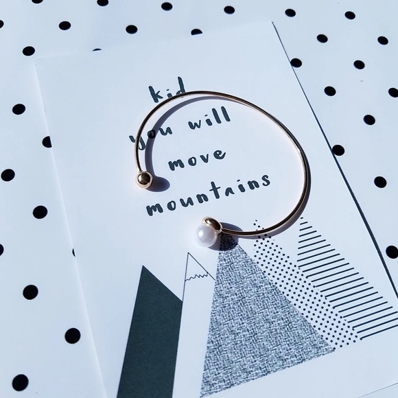 Imitation pearl bracelet - Picture 2 of 4