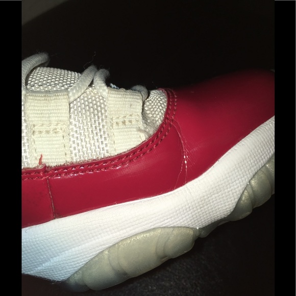 Jordan Retro 11 - Picture 2 of 7