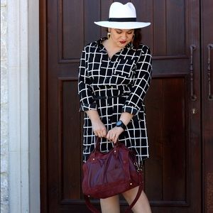 Old Navy Dresses - Black & White Windowpane Shirtdress Old Navy Dresses - Black & White Windowpane Shirtdress