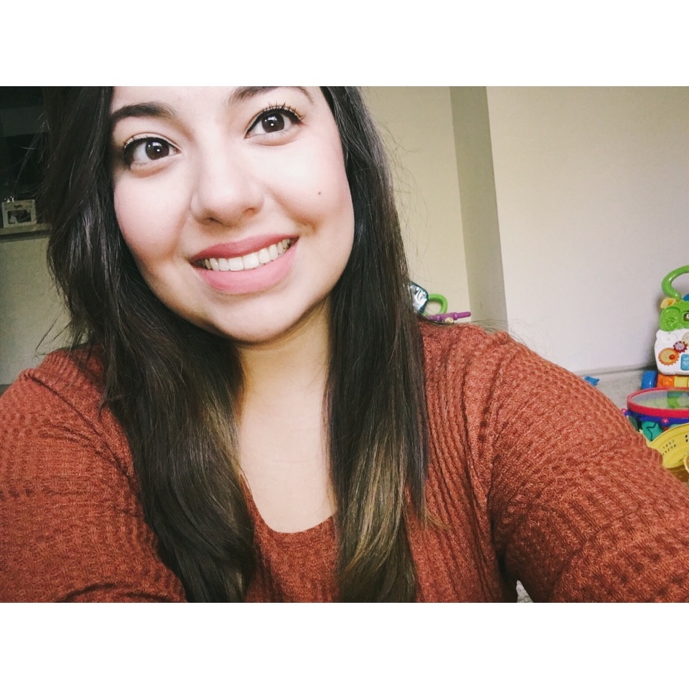 Meet your Posher, Alexis