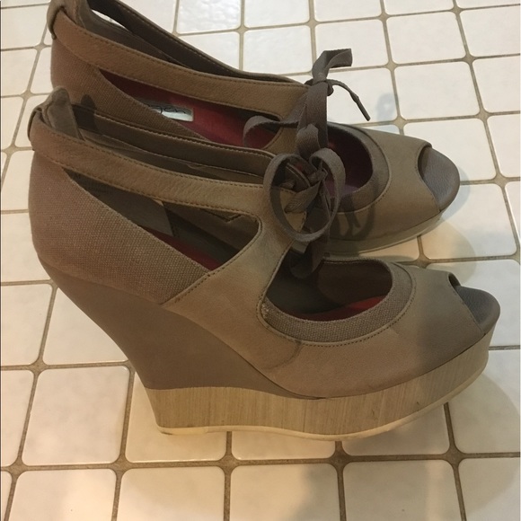 Grey Halogen Wedge shoes - Picture 1 of 4