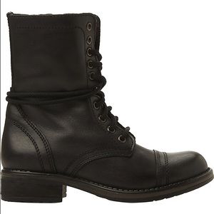 Black Steve Madden combat boots