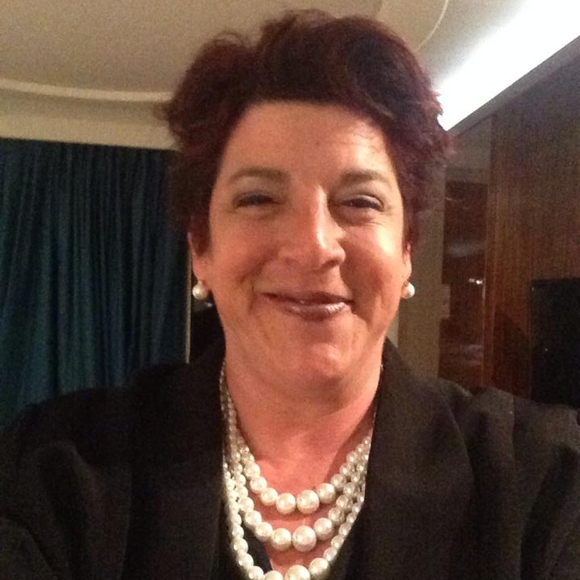 Meet your Posher, Lisa - Picture 1 of 1