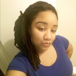 Meet your Posher, Brianne