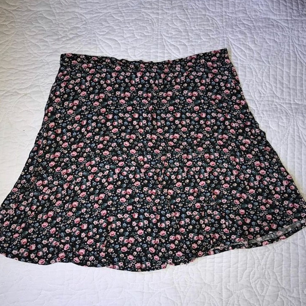 Flowery skirt