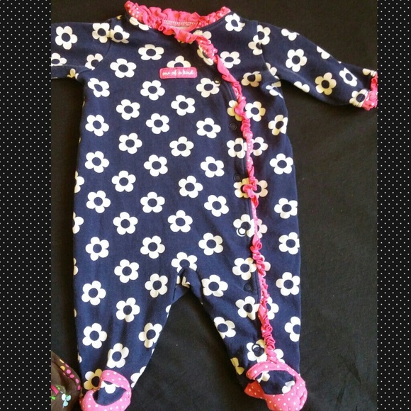 Bundle of 2 0-3 Month Mix Brand Footies / Sleeper - Picture 2 of 4