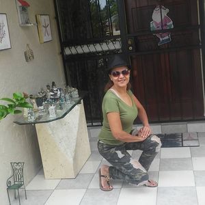 Meet your Posher, Fatima