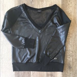 Split 59 Leather-look sweatshirt