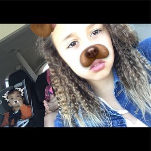 Meet your Posher, Elena