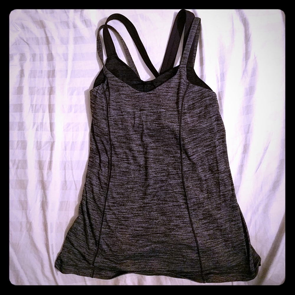 Lululemon tank with built in bra