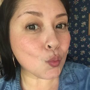 Meet your Posher, Maritoni