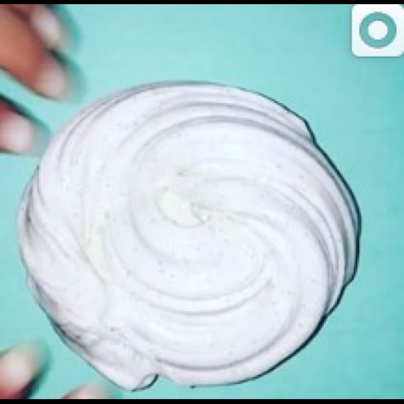 Other - Vanilla Bean Frosting🍰