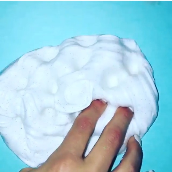 Vanilla Bean Frosting🍰 - Picture 2 of 2