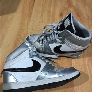 Nike Sky High wedge sneakers shoes size 6