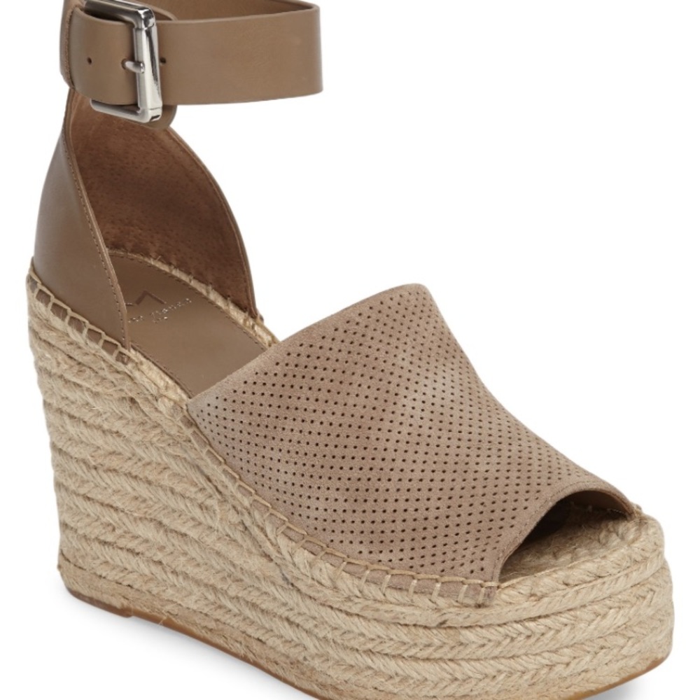 ❌SOLD❌ Marc Fisher LTD Adalyne Platform Wedge