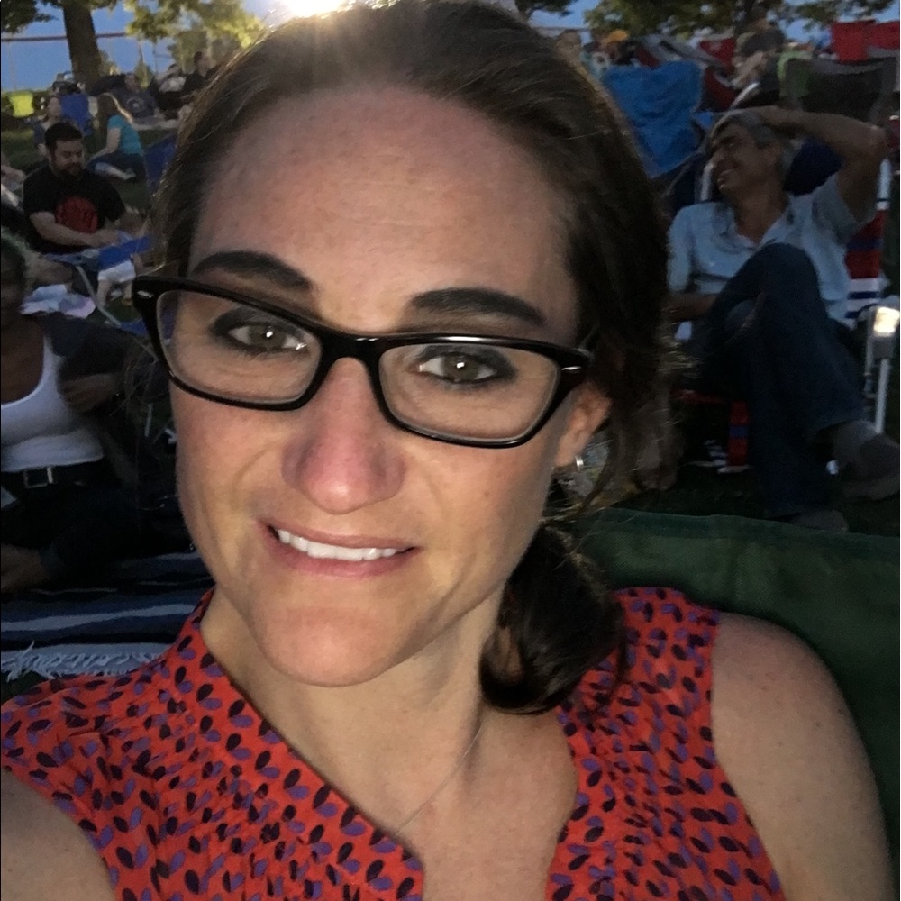 Meet your Posher, Emily