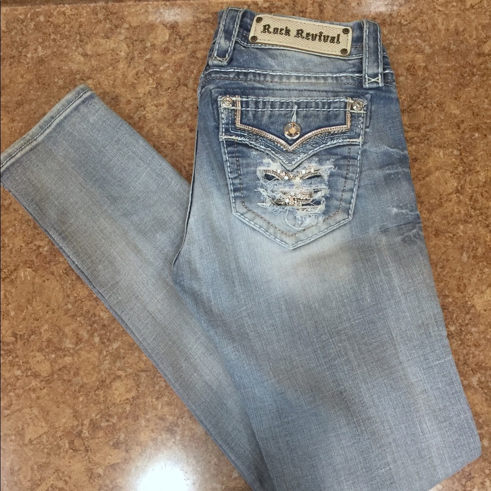 SOLD ON MERC - Picture 2 of 8