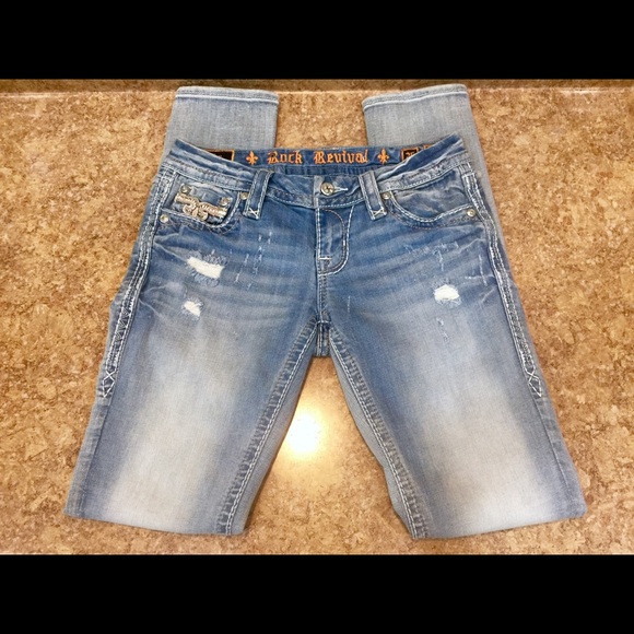 SOLD ON MERC - Picture 6 of 8