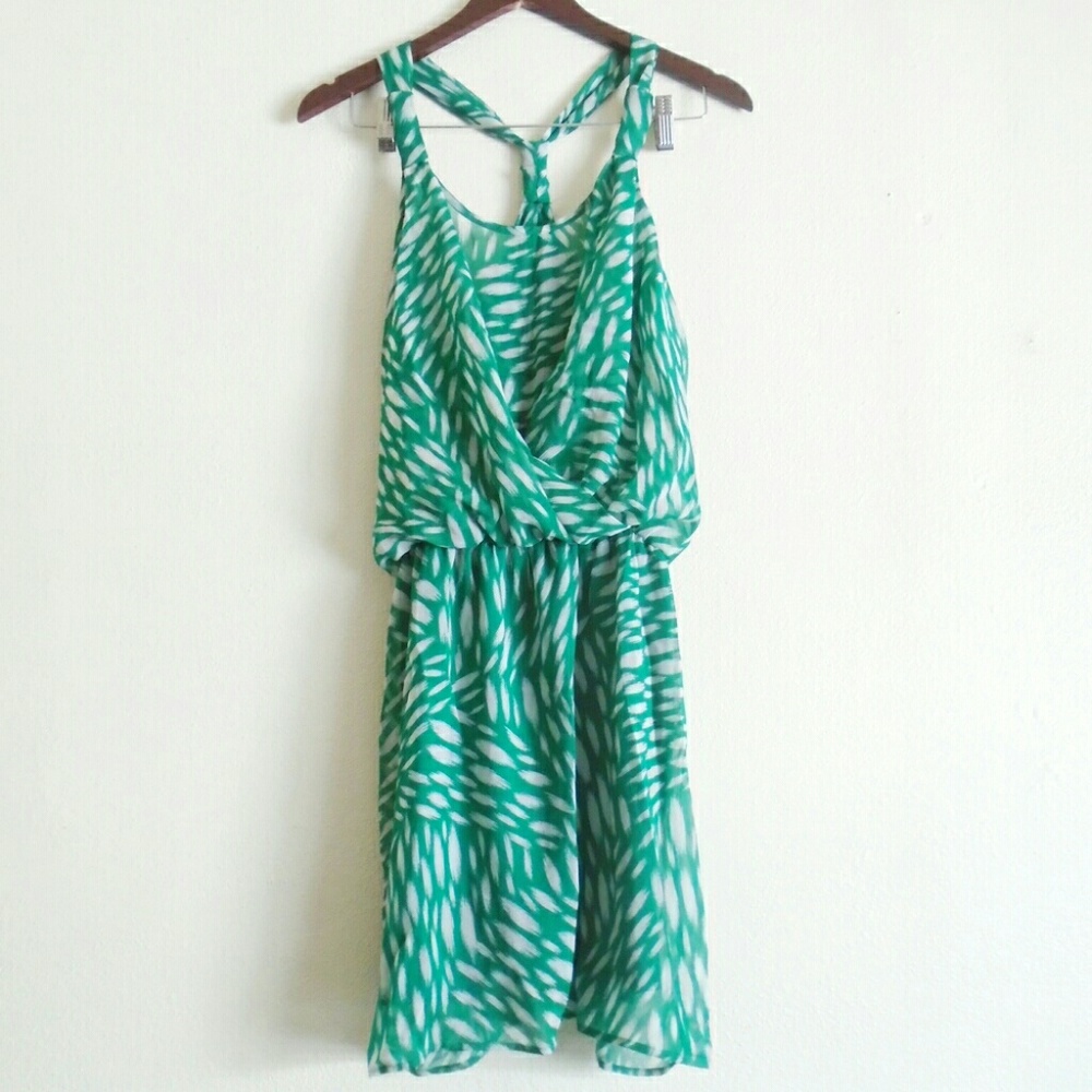 Sheer patterned dress - Picture 1 of 3