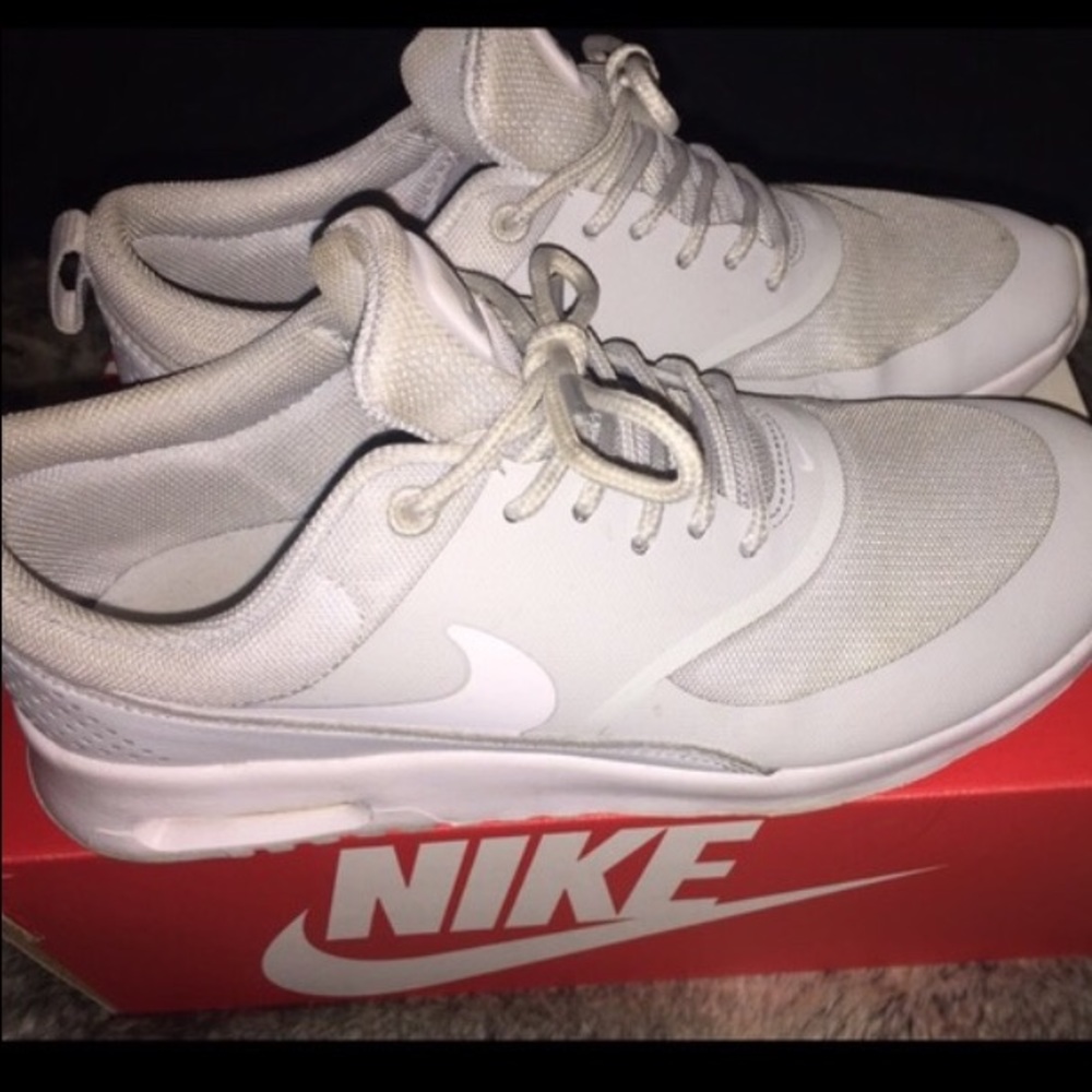 **SOLD***Gently used Nike Thea