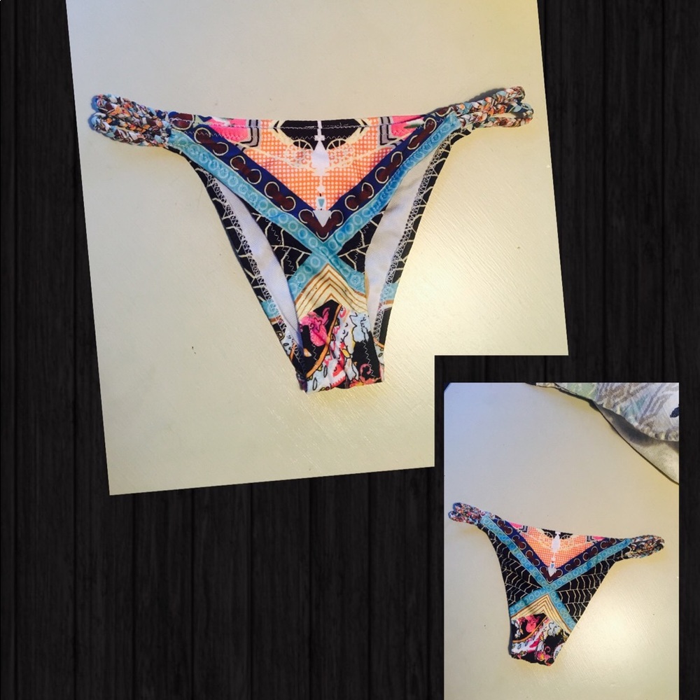 Tavarua Tapestry Print Pushup Bikini - Picture 4 of 6