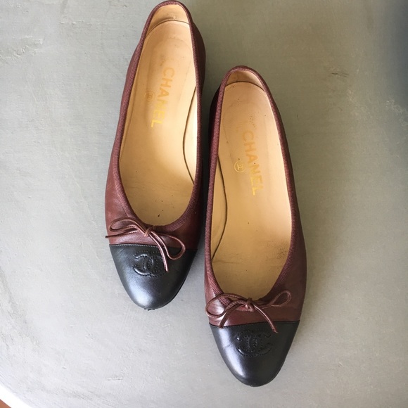 CHANEL Shoes - Chanel 100% authentic ballet flats size 38