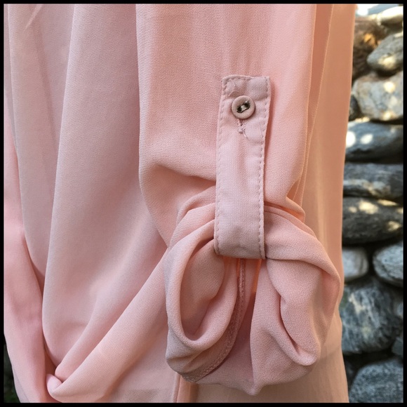 Blushing Hi-Lo Blouse - Picture 3 of 7