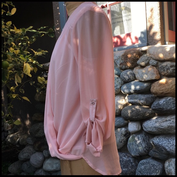 Blushing Hi-Lo Blouse - Picture 4 of 7