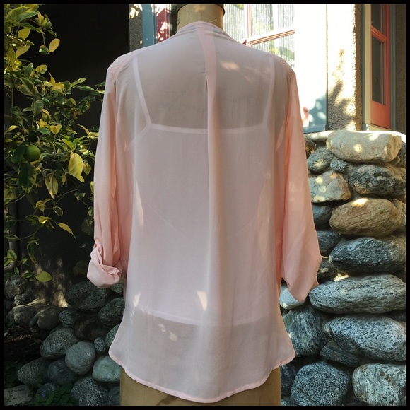 Blushing Hi-Lo Blouse - Picture 5 of 7